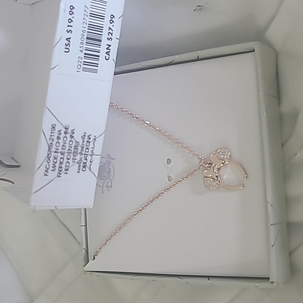 Minnie ear necklace